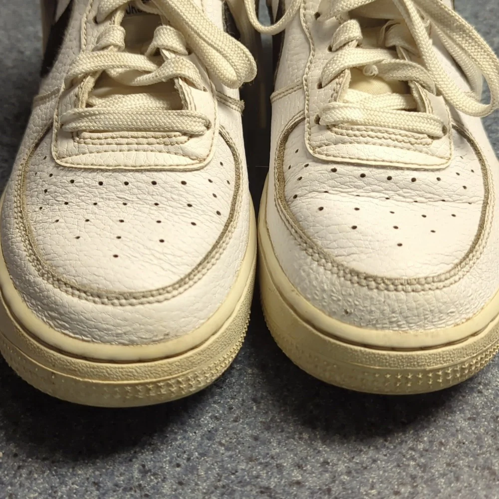 Nike Kids Air Force 1 Youth Sneakers Size 4Y